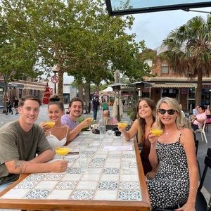 Meet your Posher, Alison